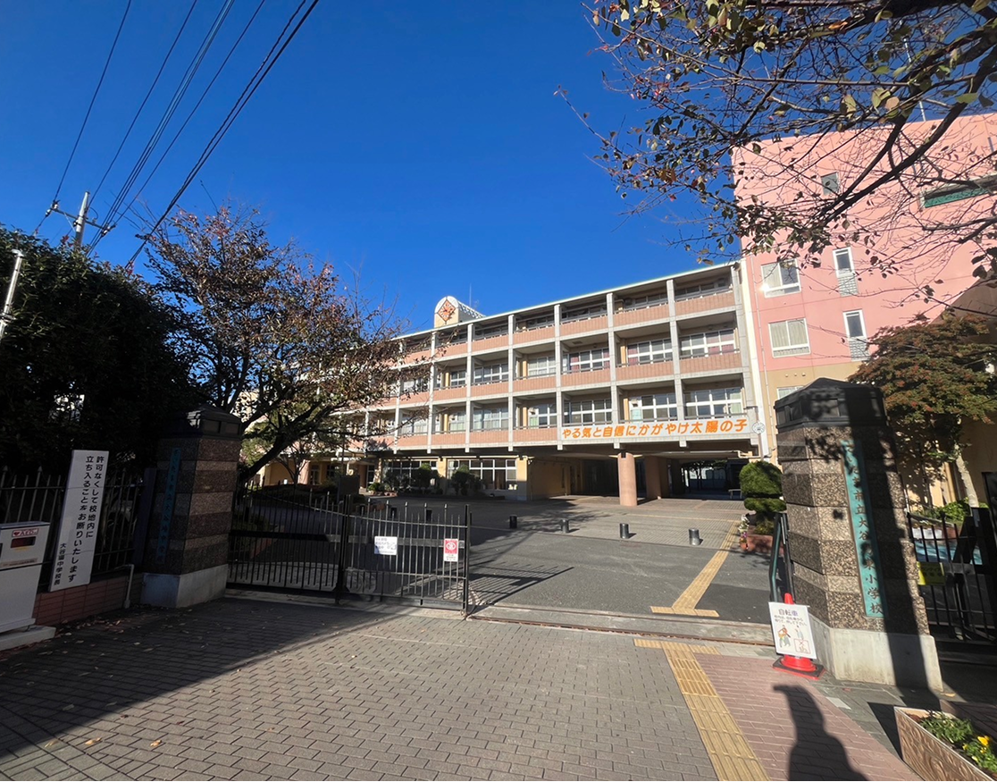 周辺環境 大谷場東小学校 542m・大谷場中学校 585m（徒歩7分～8分）